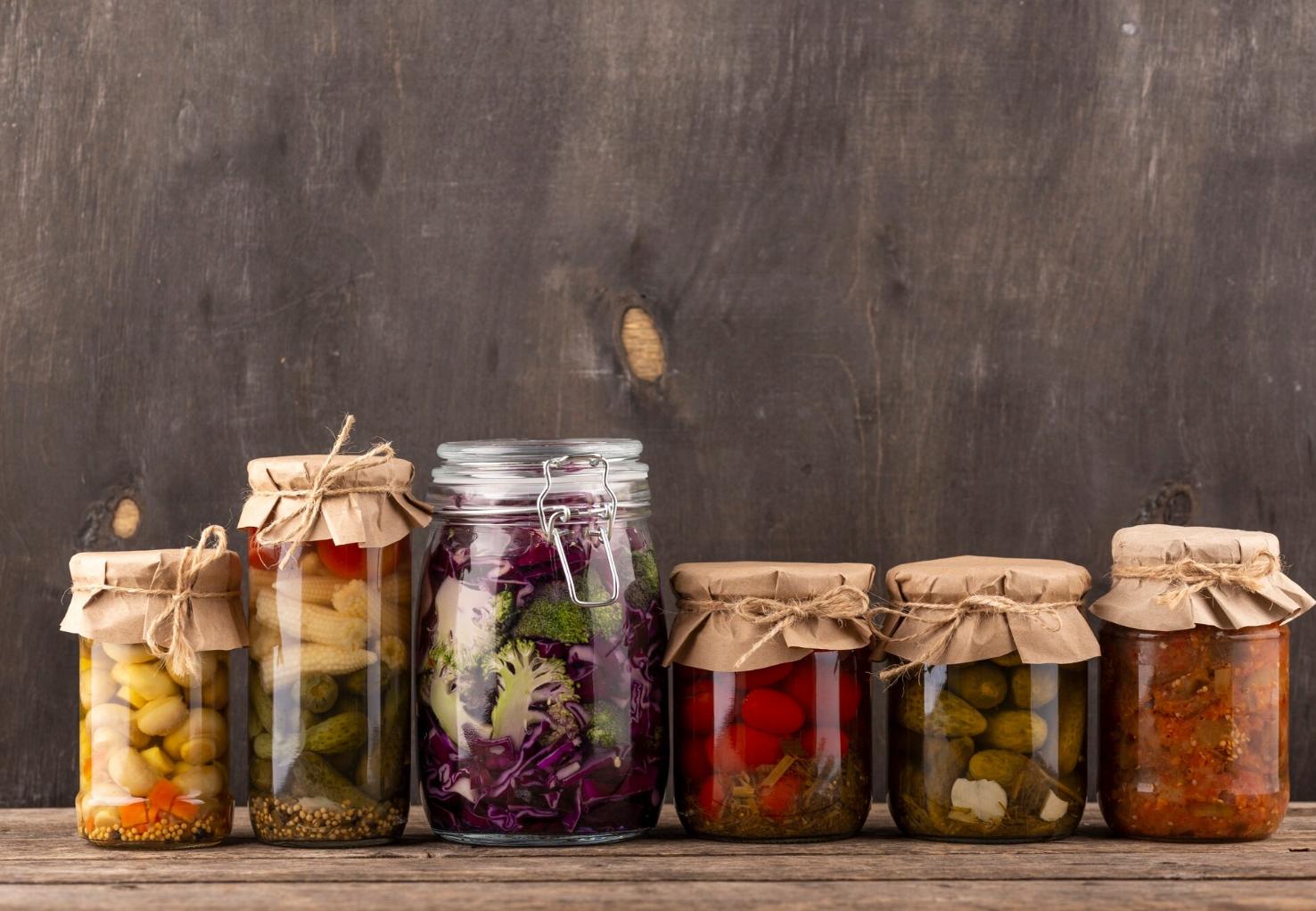 Reutilizar frascos de vidro: ideias úteis e criativas para dar nova vida ao que parecia lixo