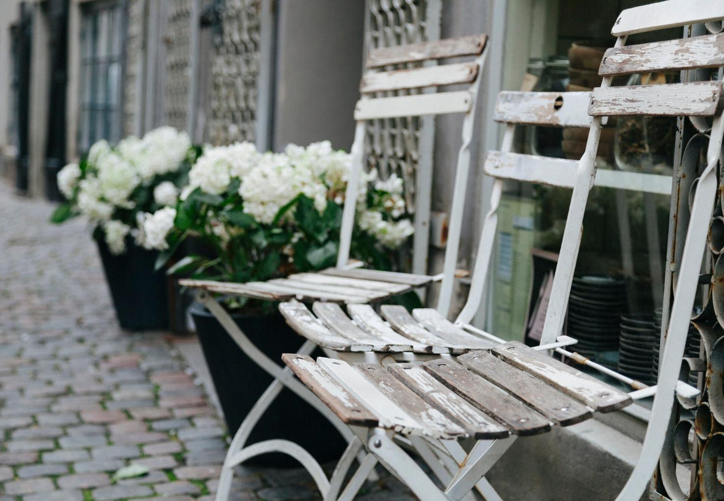 Recupere o brilho: como restaurar móveis de jardim em metal enferrujado